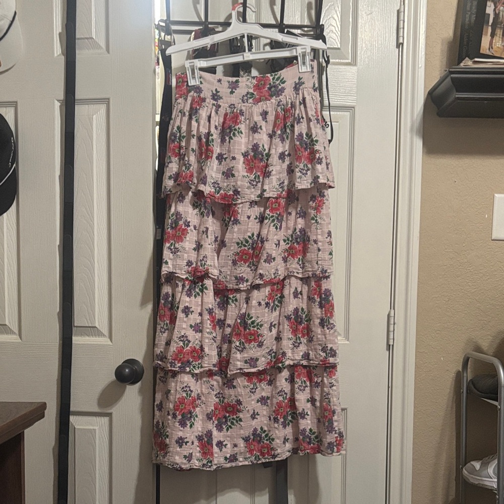 Elegant Floral Maxi Skirt